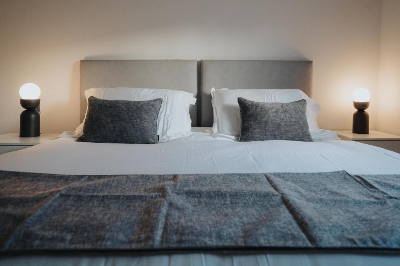 Lovely Modern 2 Bed City Centre Apartment With Free Parking - Double Or Twin Beds Available 伍尔弗汉普顿 外观 照片